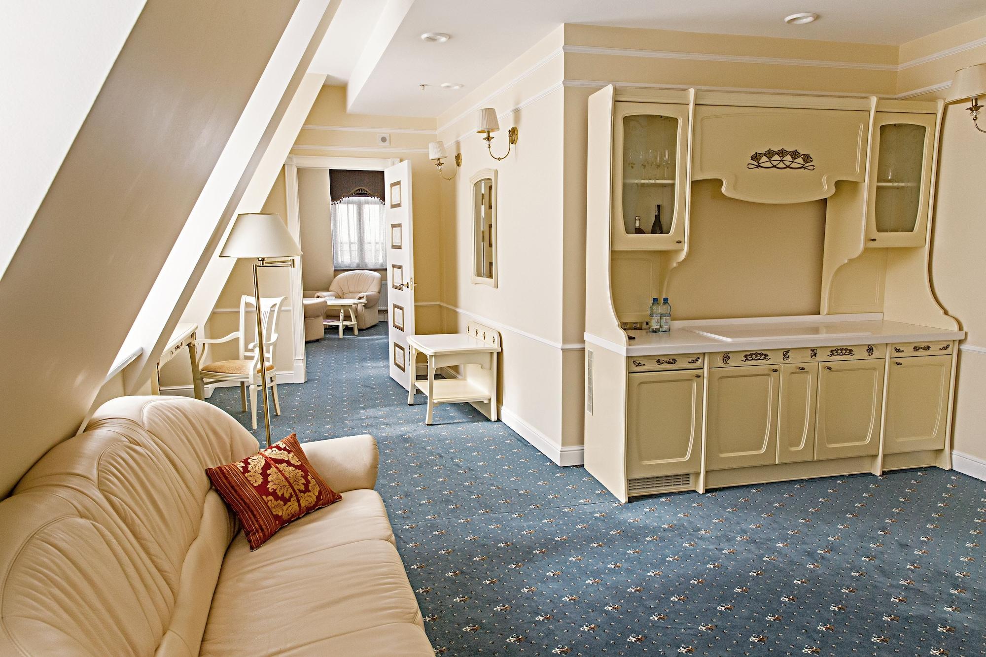 Europe Hotel Minszk Kültér fotó
