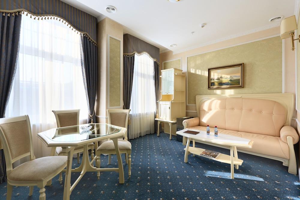 Europe Hotel Minszk Kültér fotó