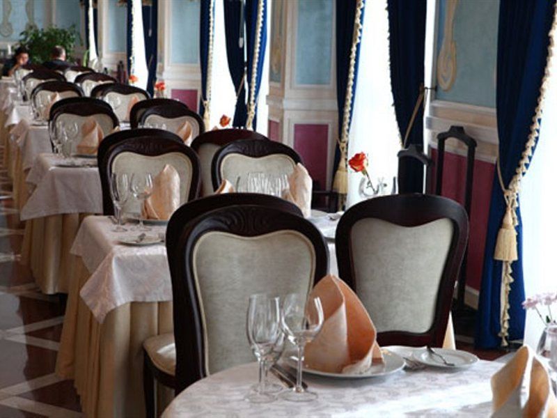 Europe Hotel Minszk Kültér fotó
