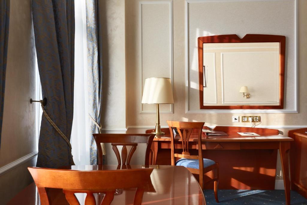 Europe Hotel Minszk Szoba fotó