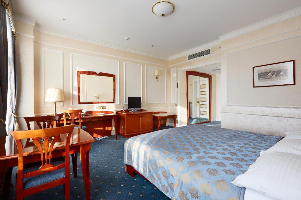 Europe Hotel Minszk Szoba fotó