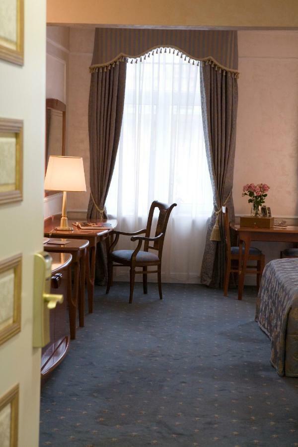 Europe Hotel Minszk Kültér fotó