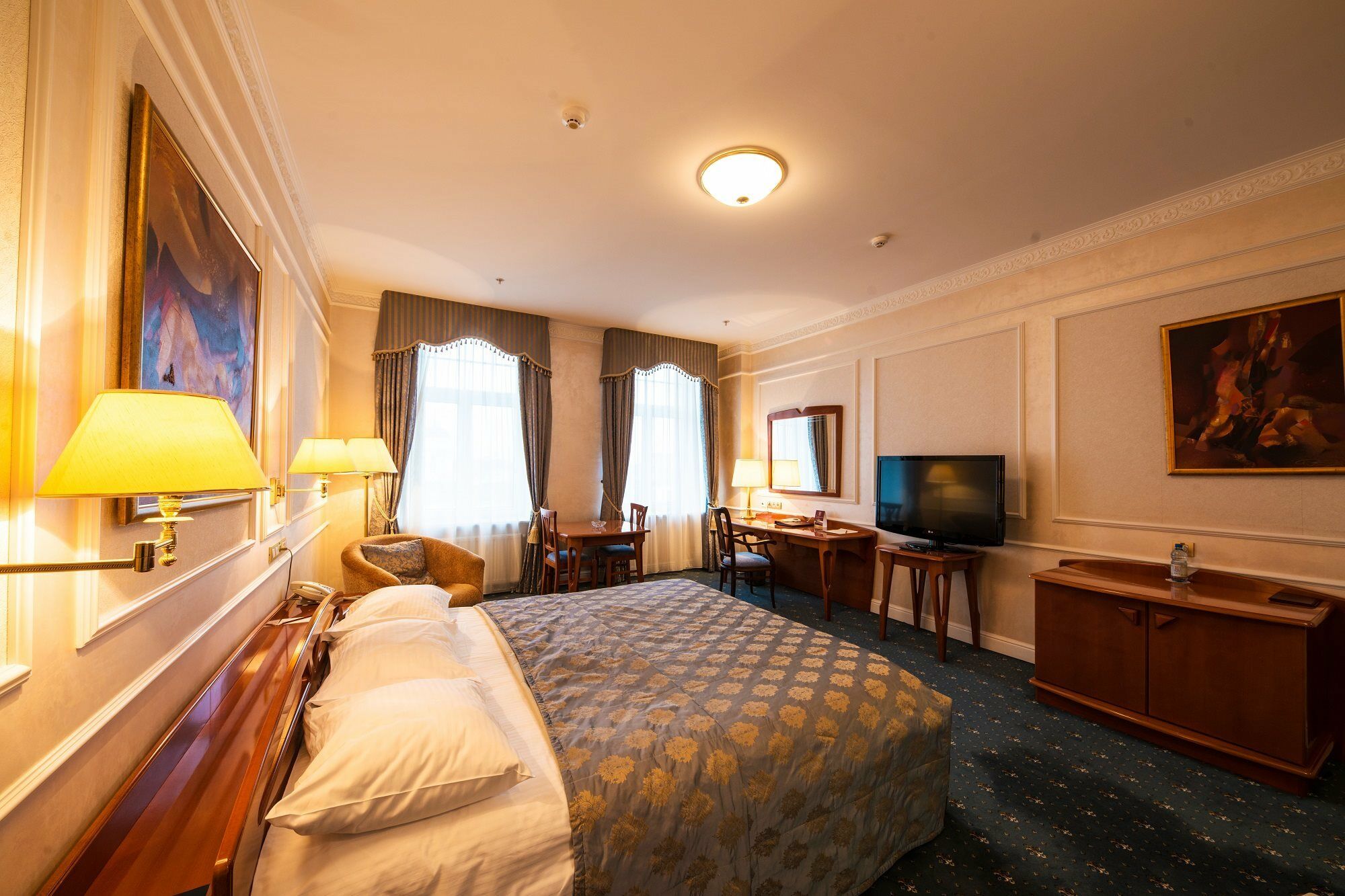 Europe Hotel Minszk Kültér fotó
