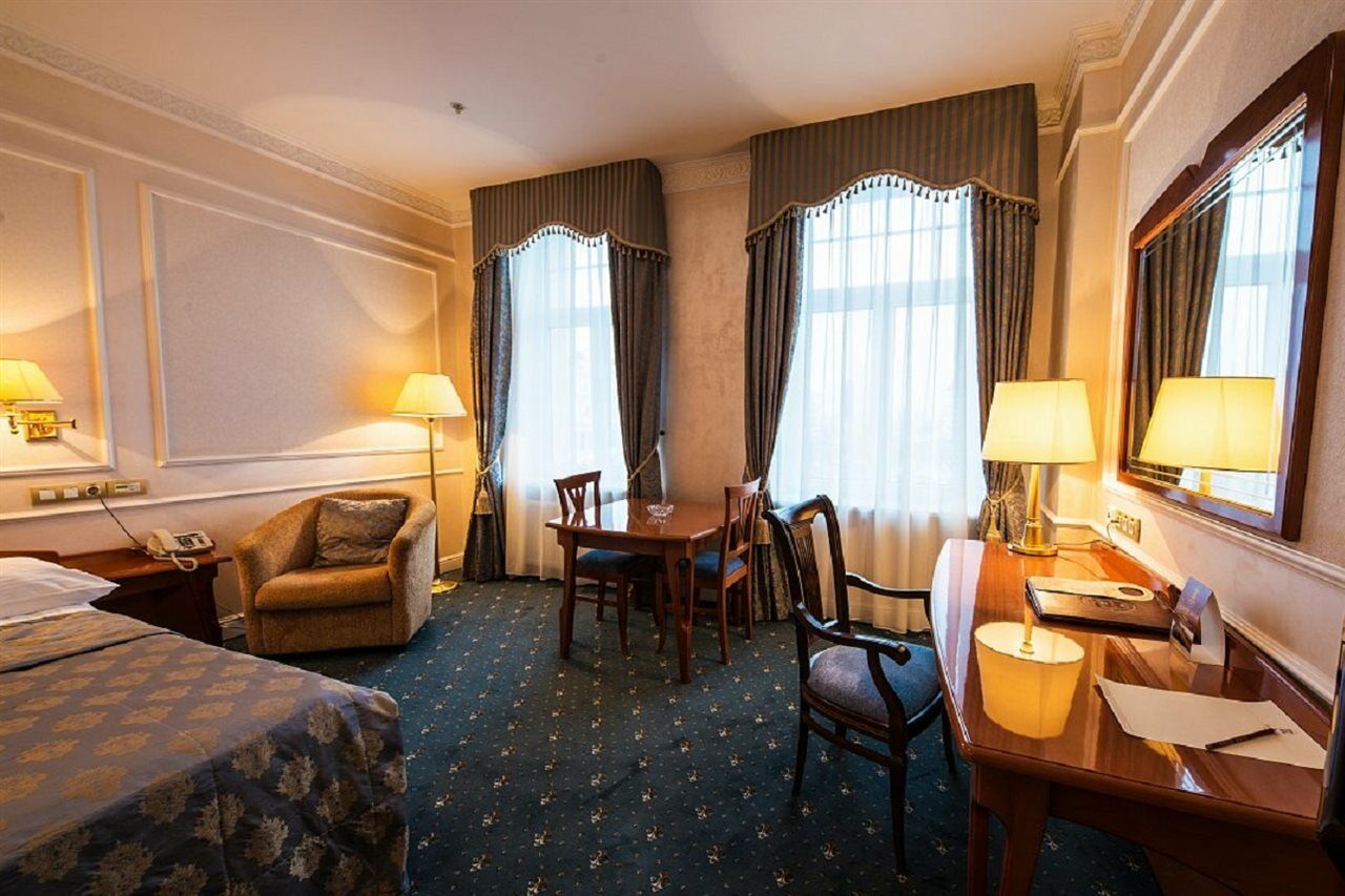 Europe Hotel Minszk Kültér fotó